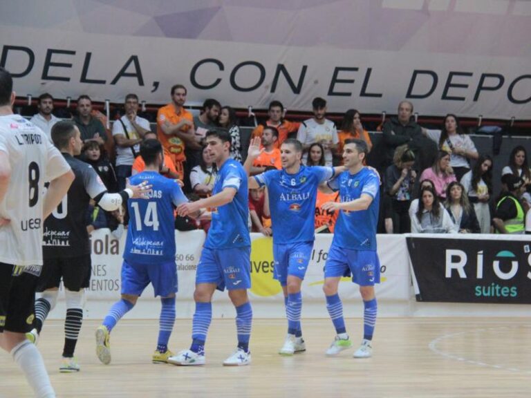 2-4 | El Viña Albali Valdepeñas logra la primera victoria de la temporada
