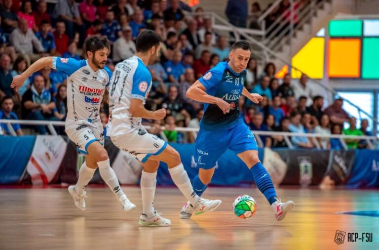 El Viña Albali Valdepeñas no da con la tecla