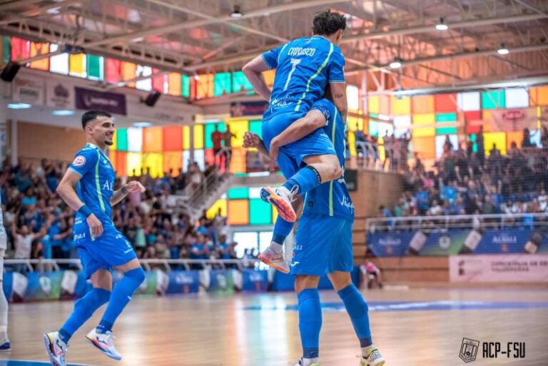 7-1 | El Viña Albali Valdepeñas vence y convence ante o parrulo ferrol