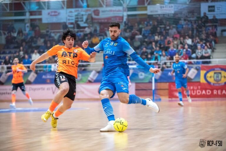 1-6 | Pinchazo del Viña Albali Valdepeñas en casa