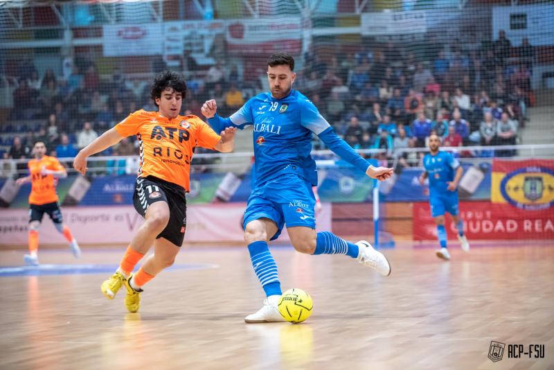 1-6 | Pinchazo del Viña Albali Valdepeñas en casa