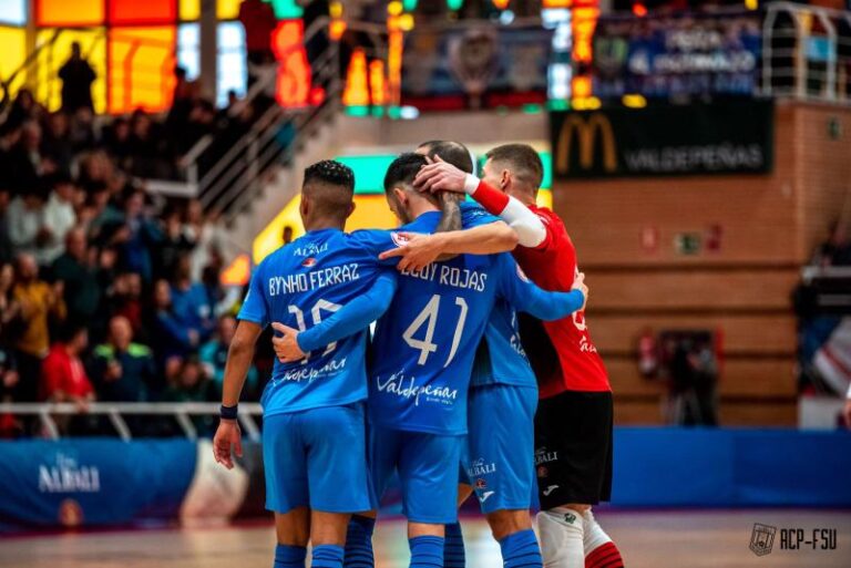 7-2 | El Viña Albali Valdepeñas golea al campeón de europa