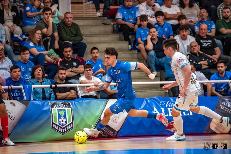 4-1 | El Viña Albali Valdepeñas gana y roza la salvación