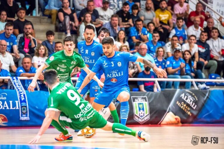 2-3 | Pinchazo del Viña Albali Valdepeñas en casa