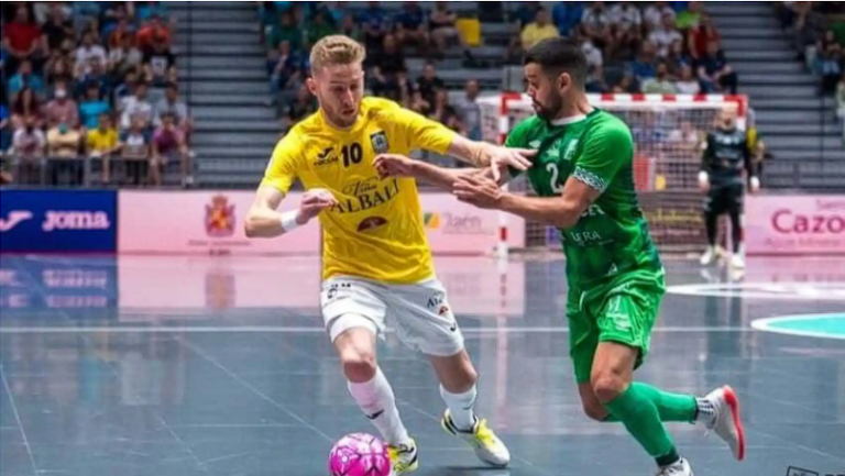 El Viña Albali reacciona con una victoria