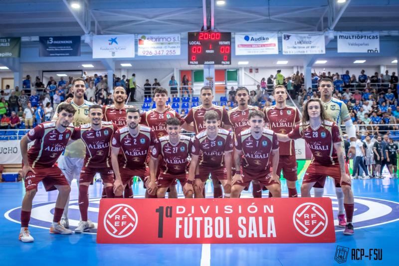 3-5 | El Viña Albali Valdepeñas no suma ante el campeón de europa