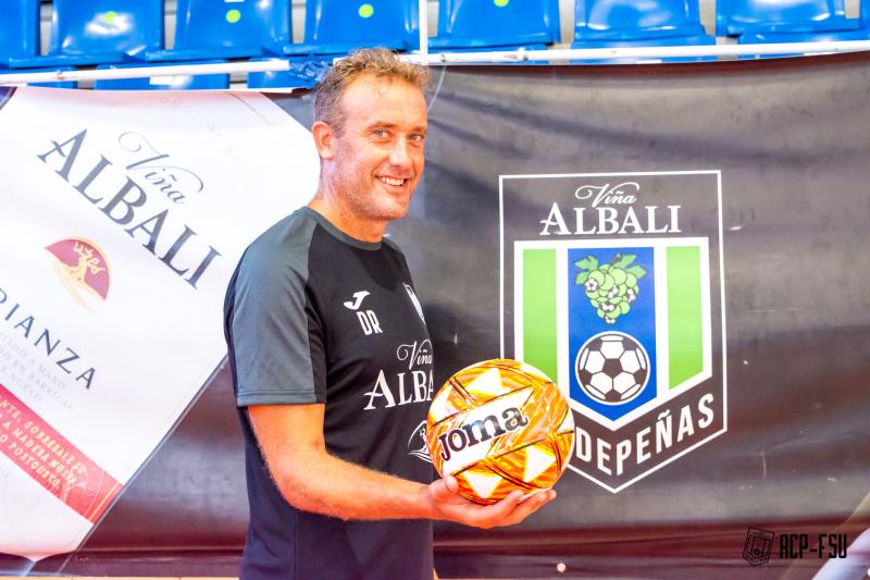 Entrevista | David ramos, entrenador del Viña Albali Valdepeñas