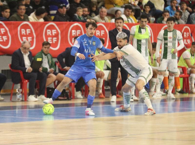 3-3 | El Viña Albali Valdepeñas rescata un punto sobre la bocina