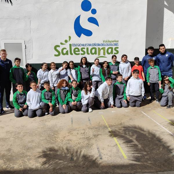 Noticia | Encuentro del Viña Albali Valdepeñas con el colegio nuestra señora de los dolores