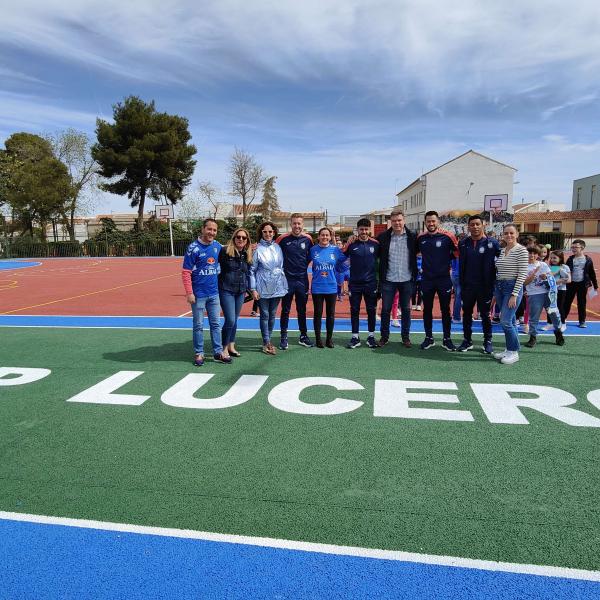 Noticia | El Viña Albali Valdepeñas pasó por el CEIP lucero