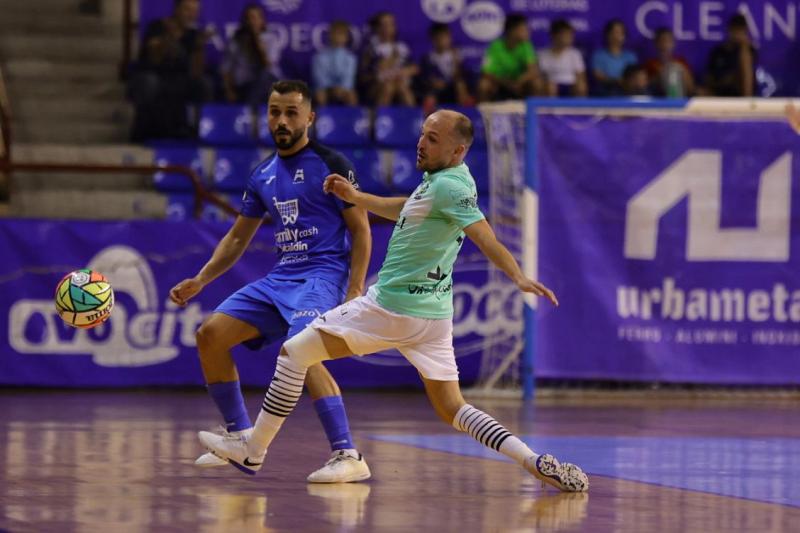 2-3 | Victoria balsámica del Viña Albali Valdepeñas en alzira