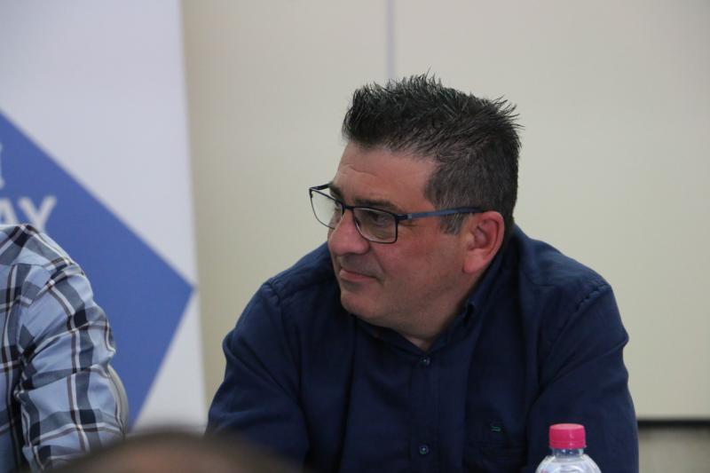 Luis palencia: Somos profesionales en todos los sentidos, nos falta el nombre de liga profesional