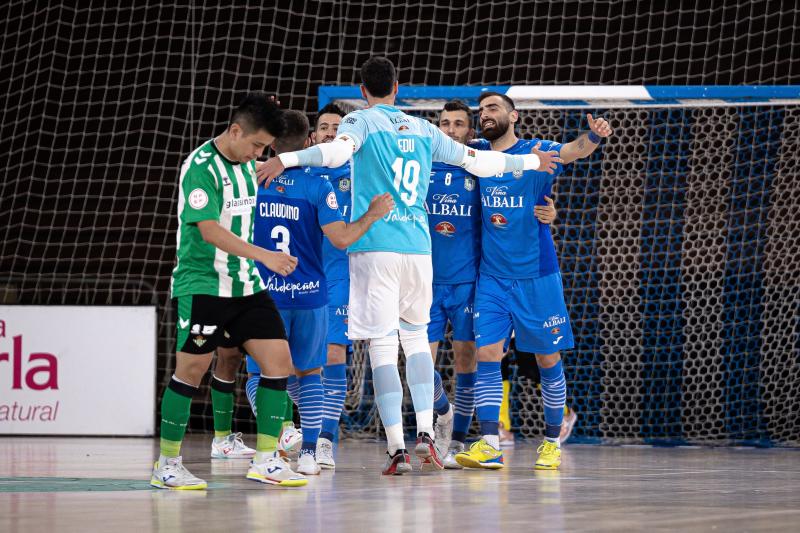 El Viña Albali Valdepeñas afianza el play off