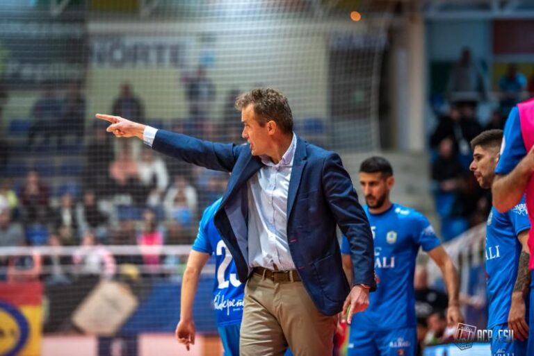 Noticia | Cuatro partidos de sanción a david ramos